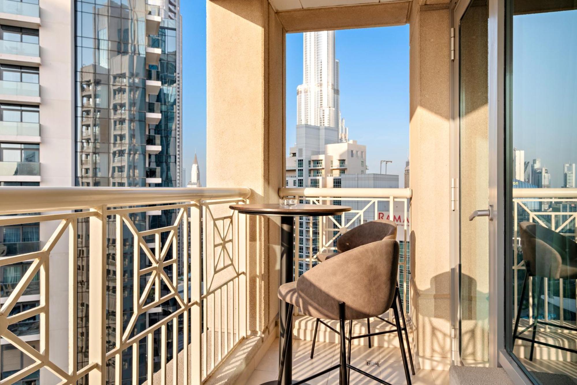 Elegant 1br With Stunning Views At 29 Boulevard Apartment