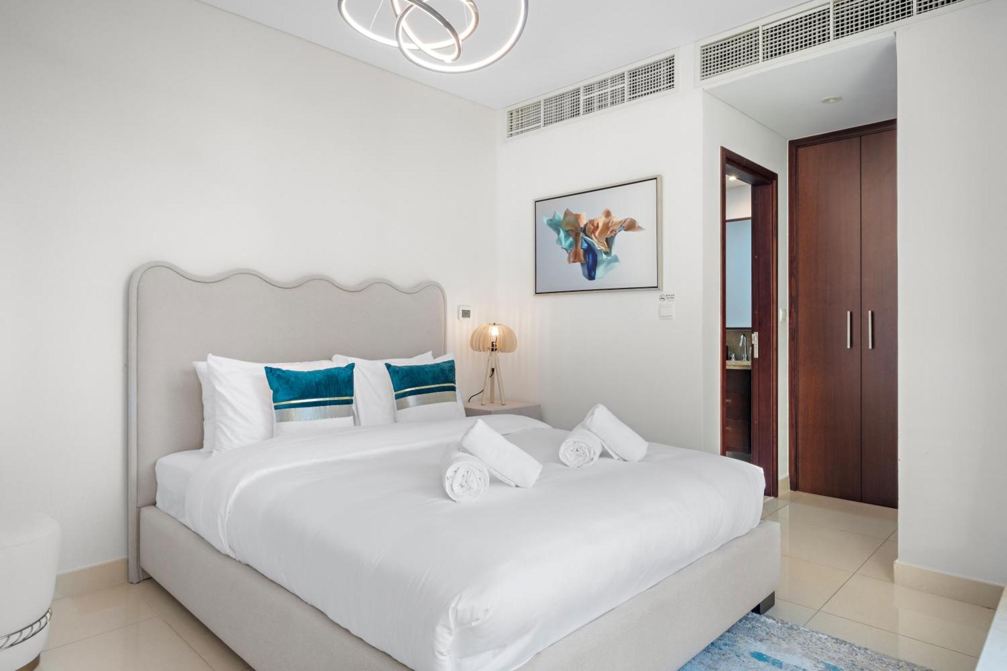 Elegant 1br With Stunning Views At 29 Boulevard Apartment *