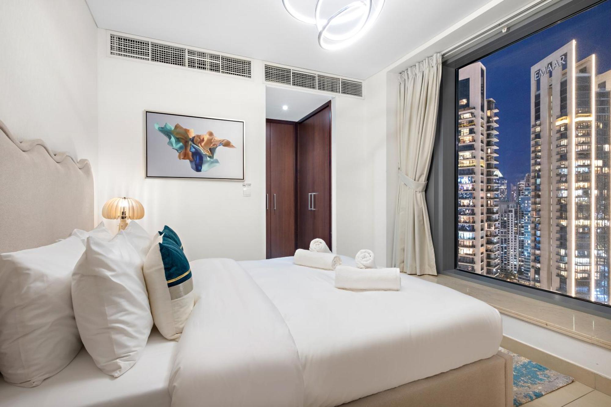 Apartment Elegant 1br With Stunning Views At 29 Boulevard