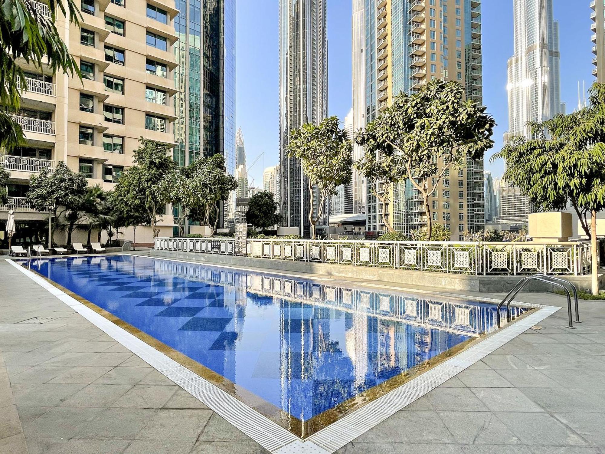Elegant 1br With Stunning Views At 29 Boulevard Apartment