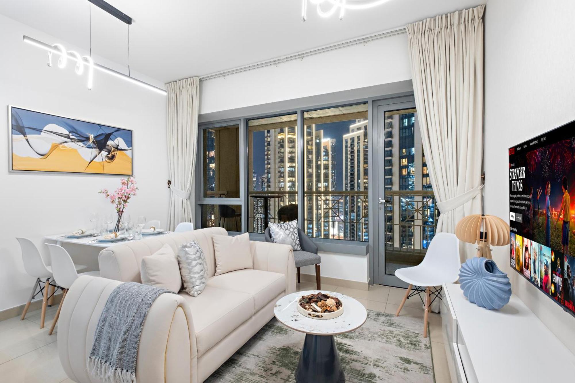 Elegant 1br With Stunning Views At 29 Boulevard Apartment *