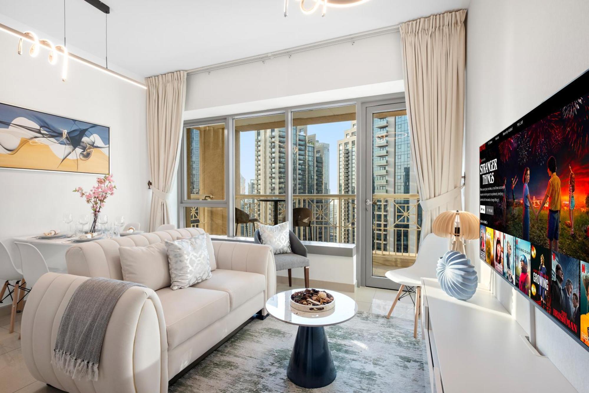 Elegant 1br With Stunning Views At 29 Boulevard Apartment